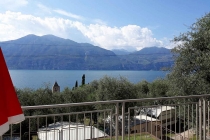 mobilheim-camping-gardasee-castelletto-lemaior-terrazza-19