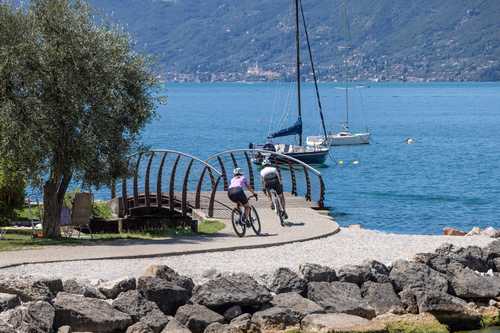 bici-castello-brenzone-lago-di-garda
