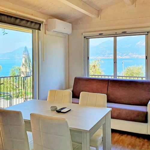 bungalow-lagodigarda-camping-le-maior-bellini-interior