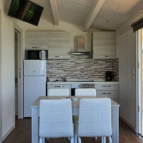 casa-mobile-camping-lagodigarda-bellini-03