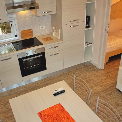mobilhaus-camping-gardasee-castelletto-lemaior-peler3-05