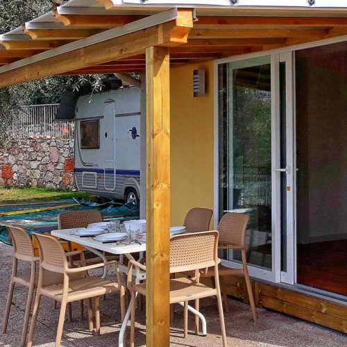 mobilheim-camping-gardasee-castelletto-lemaior-terrazza-01