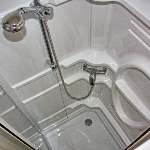 mobilheim-gardasee-5-personen-bad-dusche-04