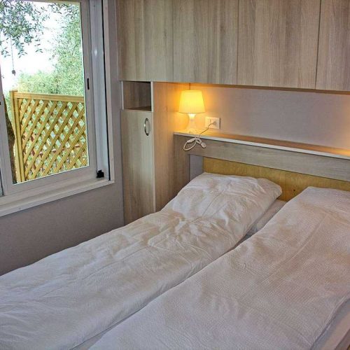 mobilheim-gardasee-5-personen-betten-02