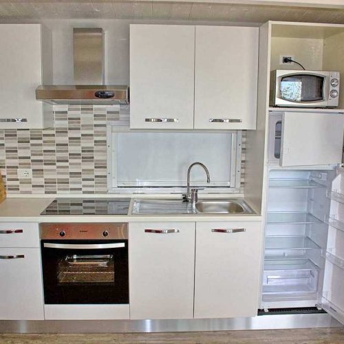 mobilheim-gardasee-5-personen-kueche-01