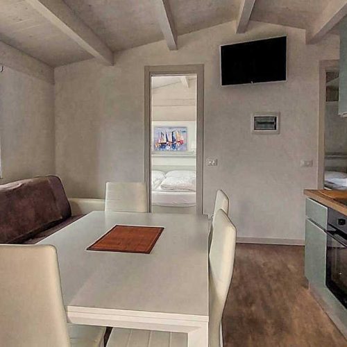 peler4-bungalow-5-persone-camping-lemaior-lagodigarda-05